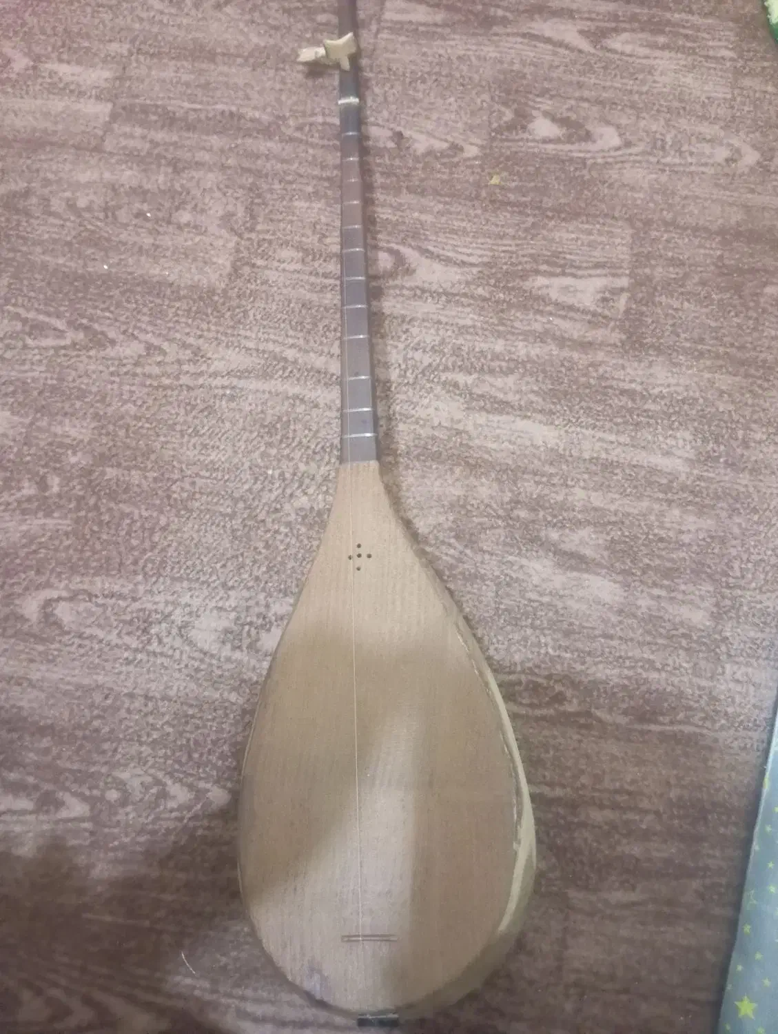 خراسان دوتار|سازهای سنتی|گلبهار, شهر جدید گلبهار|دیوار