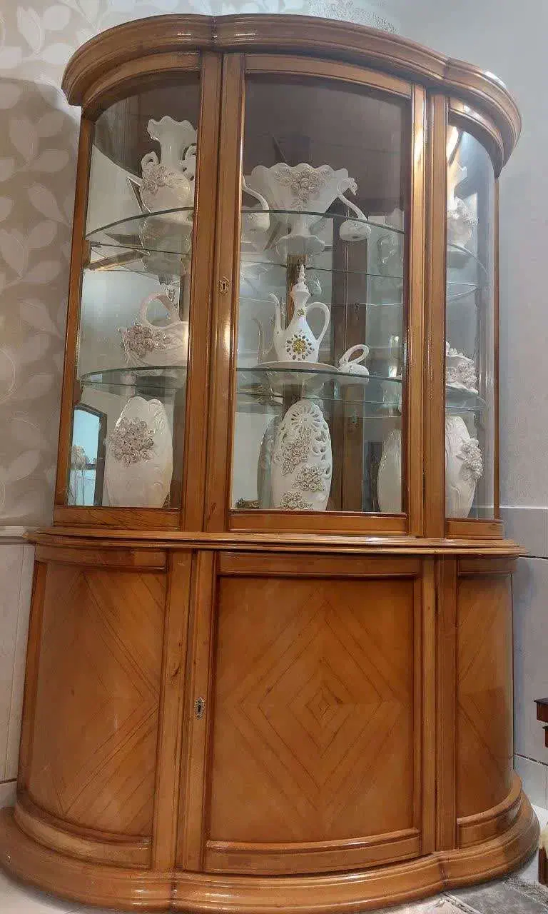 ویترین یاتمام وسایل تزیینی داخل|بوفه، ویترین، کنسول|شهرضا, |دیوار