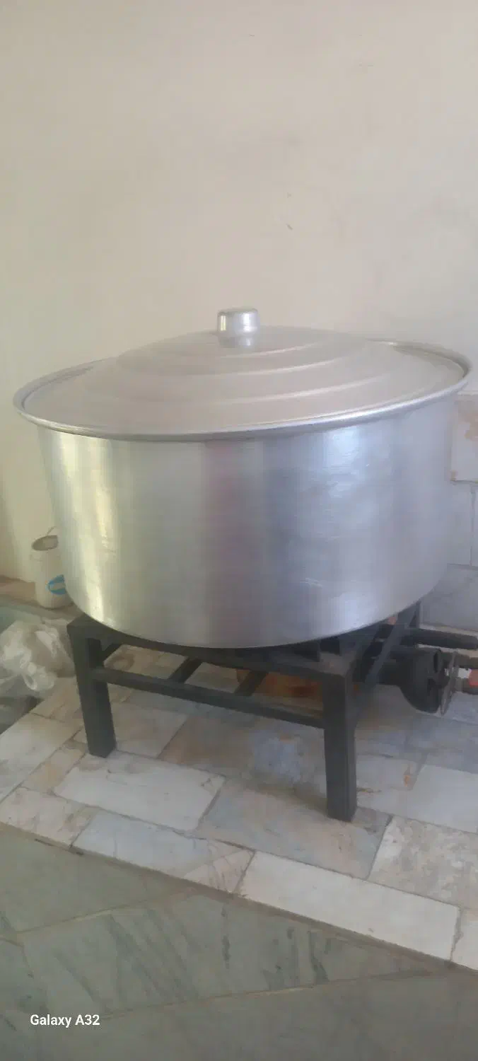 اجاق بزرگ و دیگ بزرگ نو|ظروف پختوپز|بهارستان, |دیوار