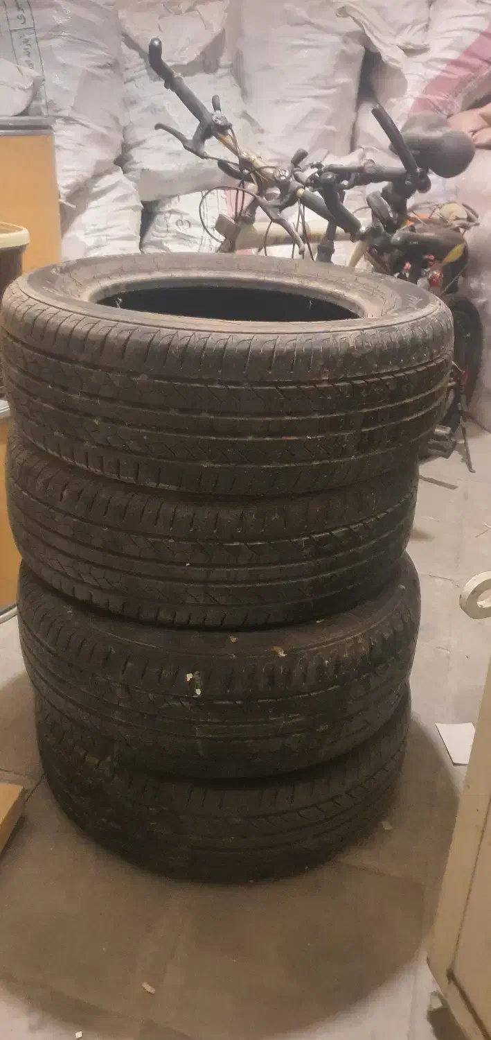 لاستیک ال 90 - 4 حلقه 40%|قطعات یدکی و لوازم جانبی|تهران, نظامی گنجوی (توانیر)|دیوار