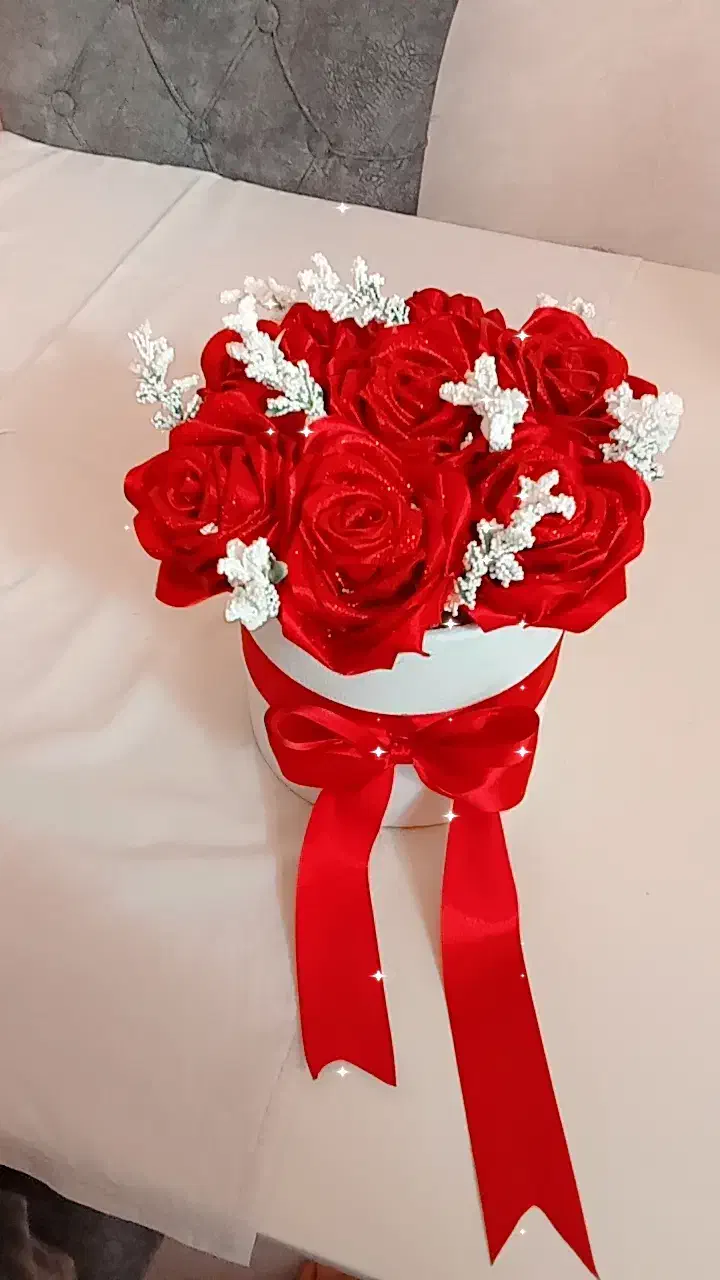 گل های روبانی|گل مصنوعی|خوی, |دیوار