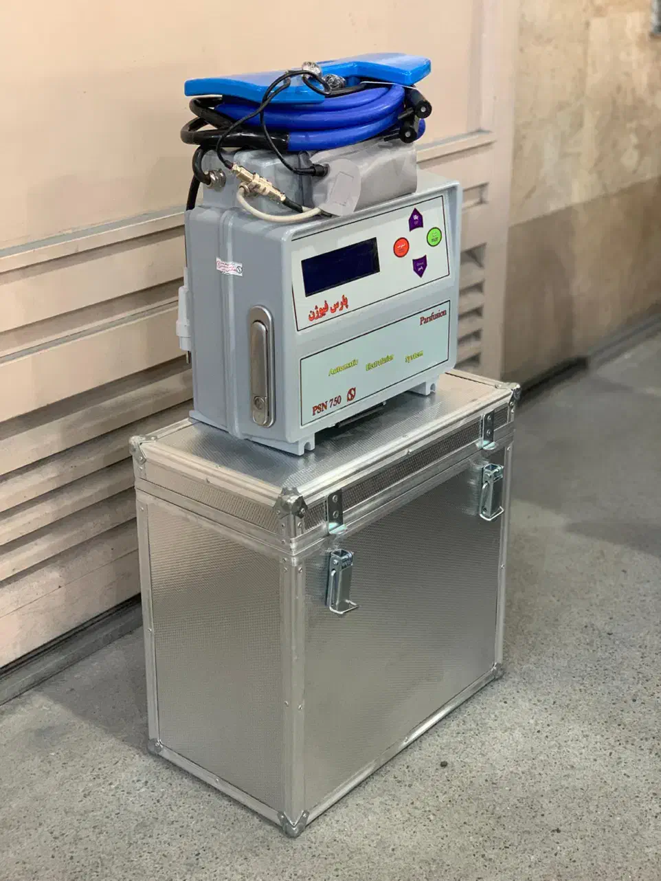 اسکراپر و اسکوییزر و گیوتین و الکتروفیوژن|ماشین‌آلات صنعتی|کرج, شهرک صنعتی بهارستان فاز ۲|دیوار