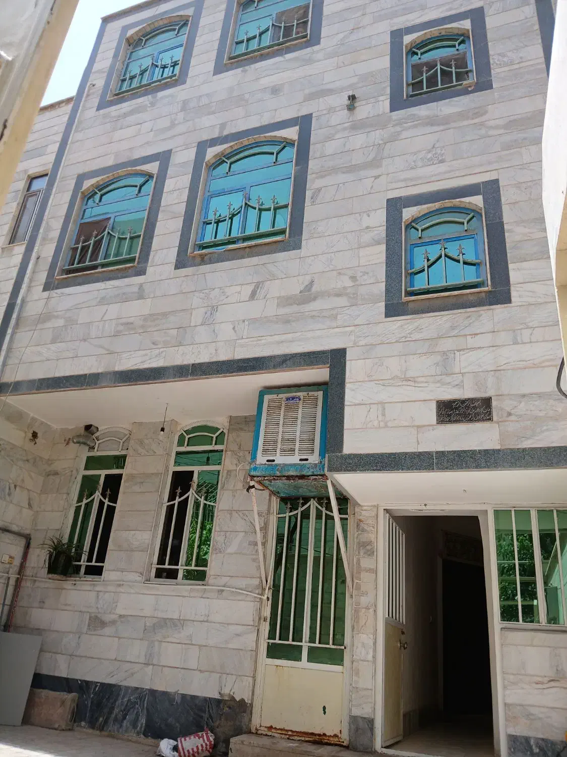 70متر/ 2خوابه/پارکینگ/ نیروانتظامی|فروش آپارتمان|رباط‌کریم, رباط‌کریم|دیوار
