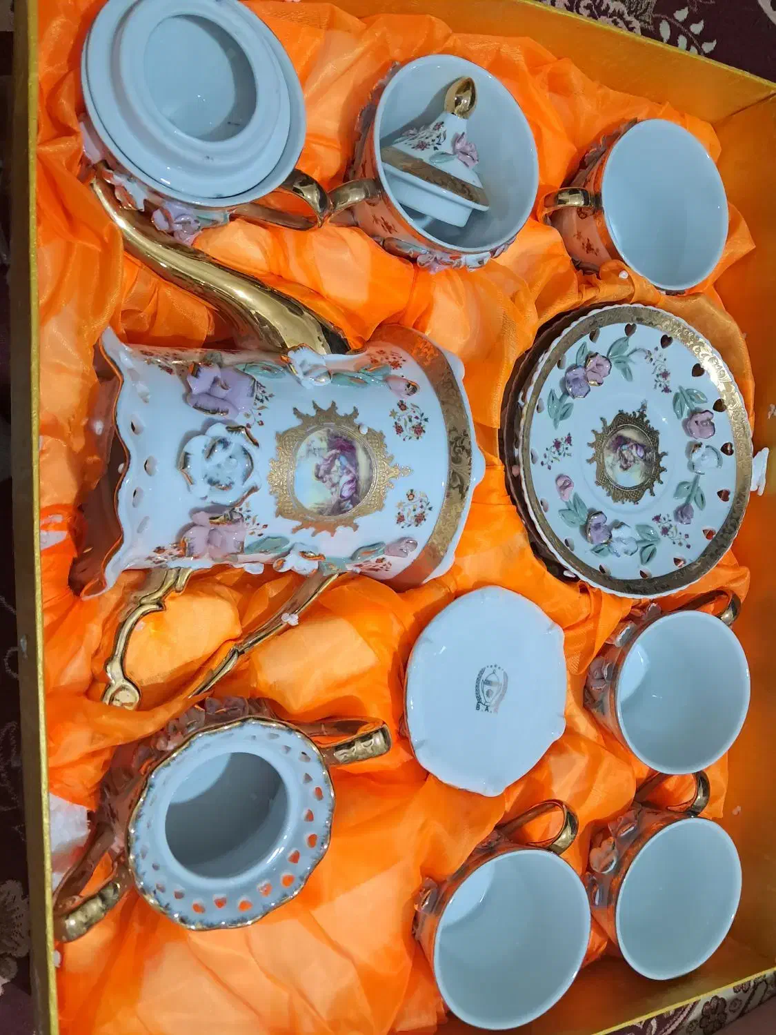 سرویس صبحانه خوری و سوپ خوری|ظروف سرو و پذیرایی|تبریز, |دیوار