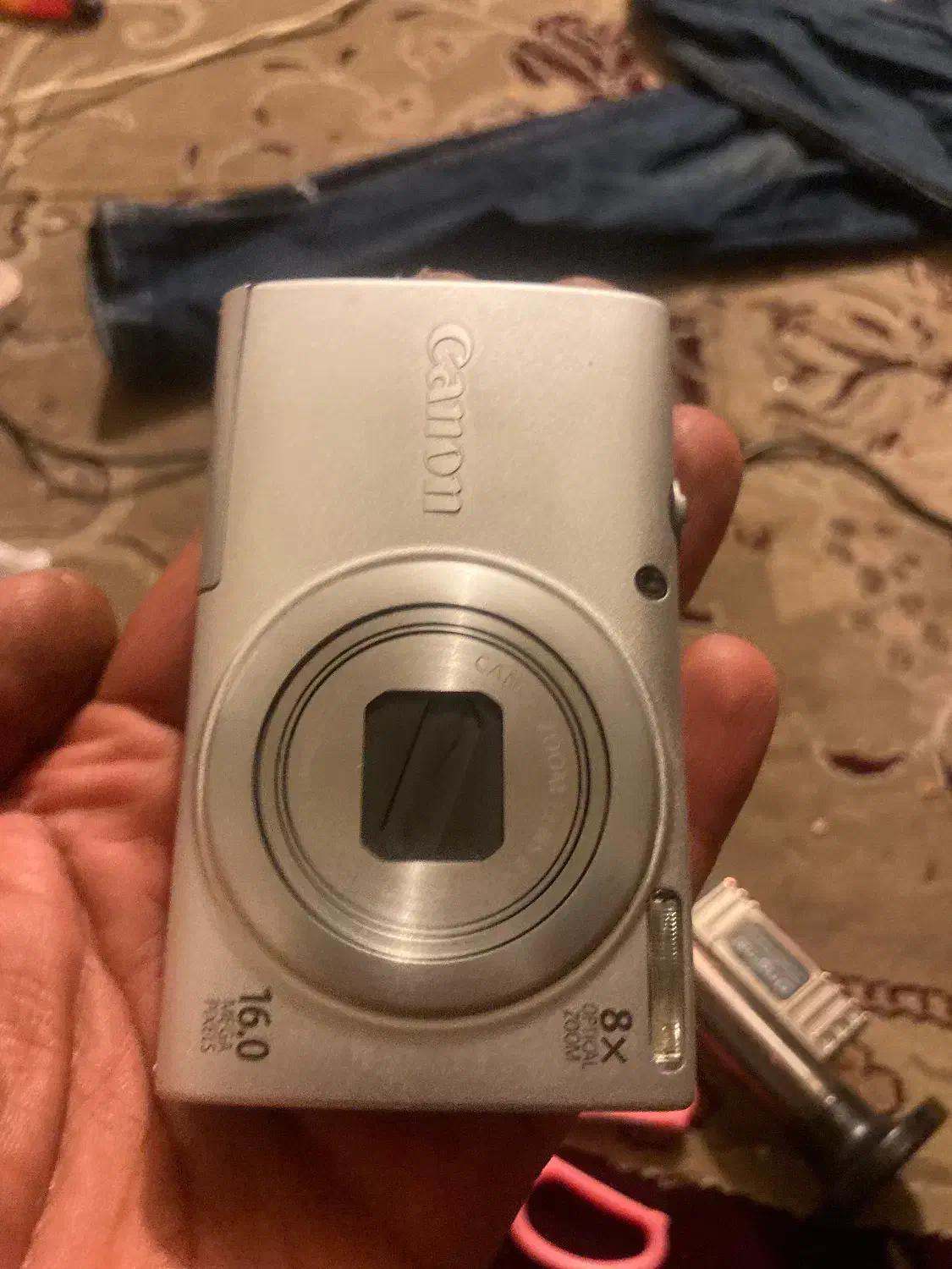 دوربین کنون|دوربین عکاسی و فیلم‌برداری|صدرا-فارس, فاز ۱|دیوار