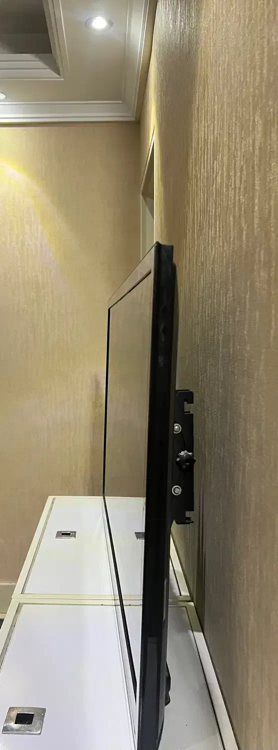 تلویزیون ۴۲ ال جی|تلویزیون و پروژکتور|تهران, نصرت|دیوار