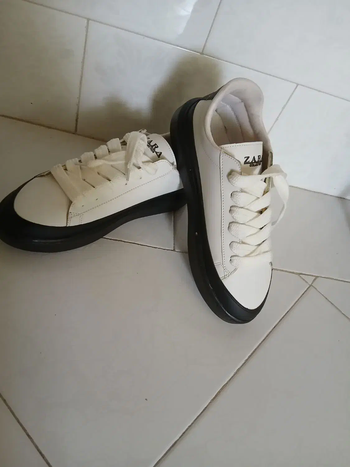 کفش نو|کیف، کفش، کمربند|گرمسار, |دیوار