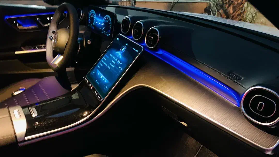 Benz C200L|خودرو سواری و وانت|شیراز, باغ تخت|دیوار