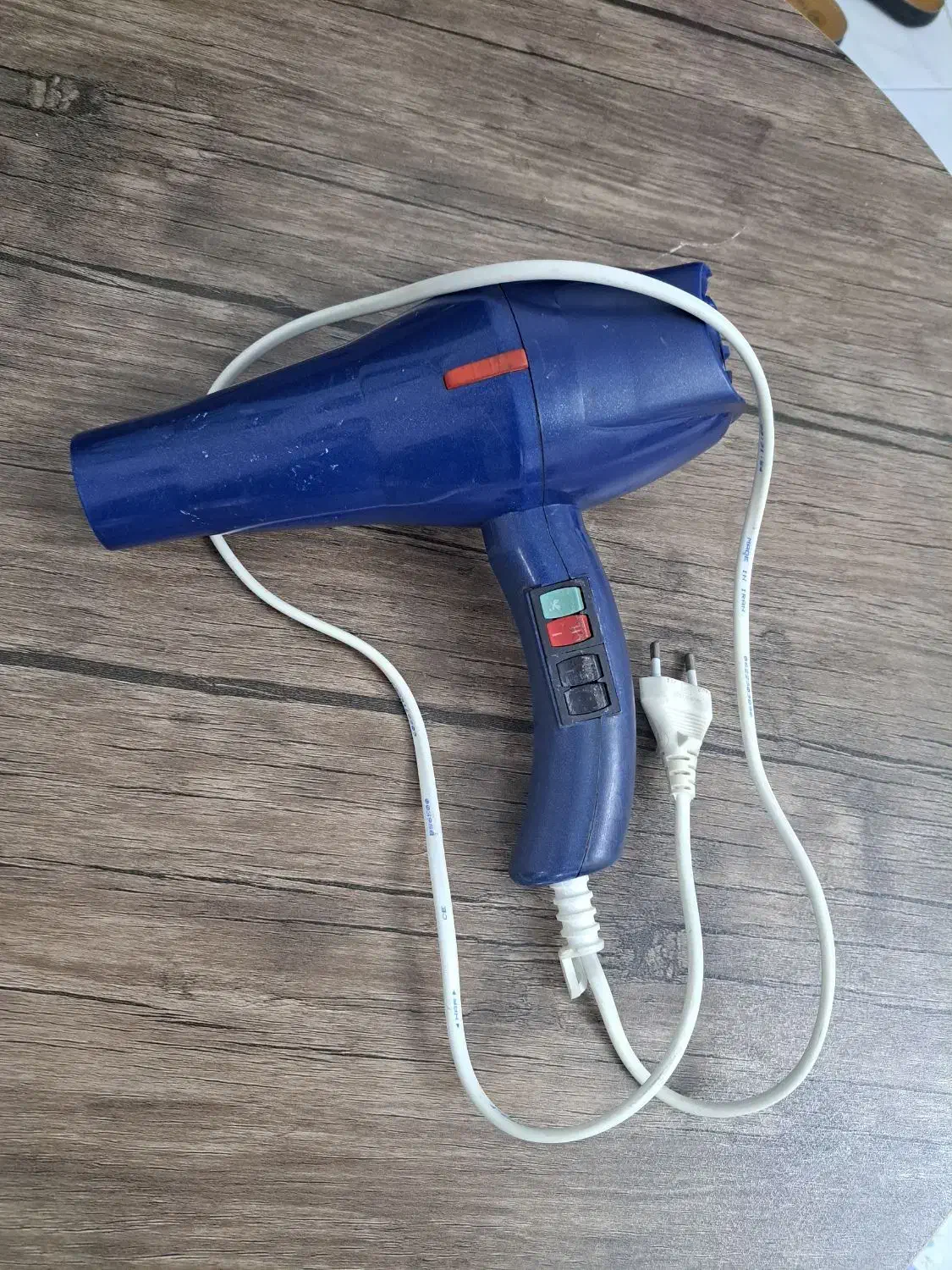 سشوار|آرایشی، بهداشتی، درمانی|رشت, آزادگان|دیوار