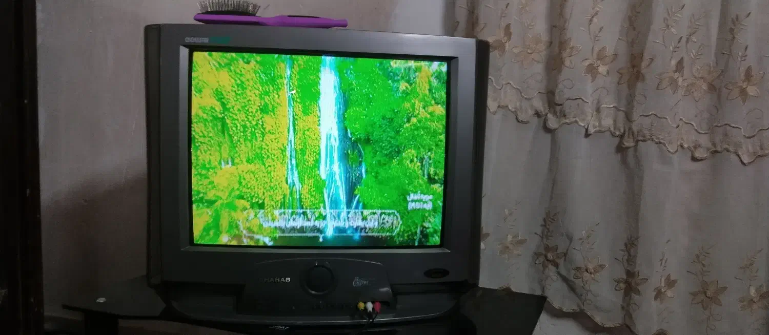 تلویزیون دیجیتال و میز|تلویزیون و پروژکتور|قنوات, |دیوار