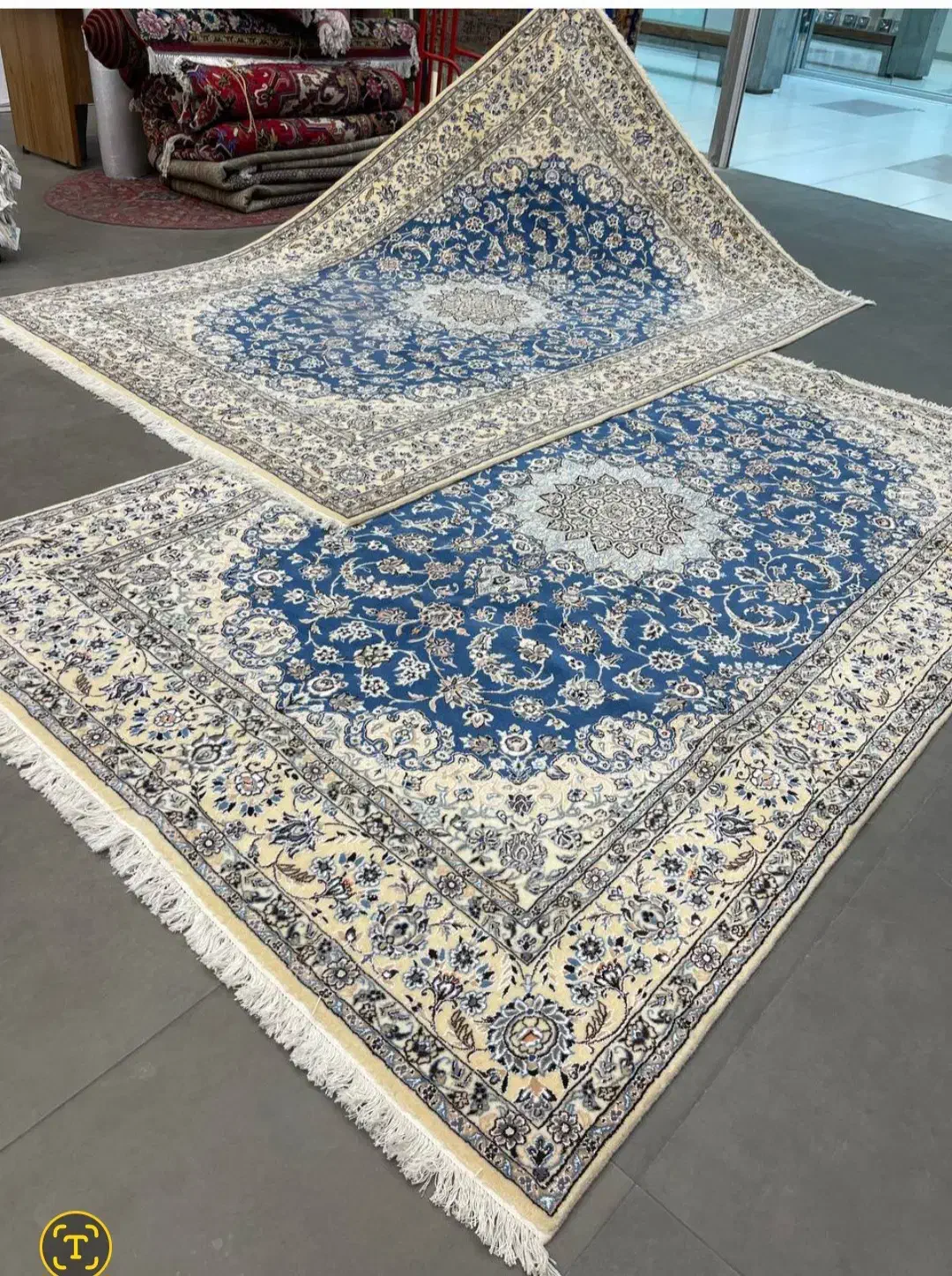 فرش دستباف (بساک)جفت ۶ متری ۹لا ابی کرک ابریشم|فرش|مشکیندشت, |دیوار