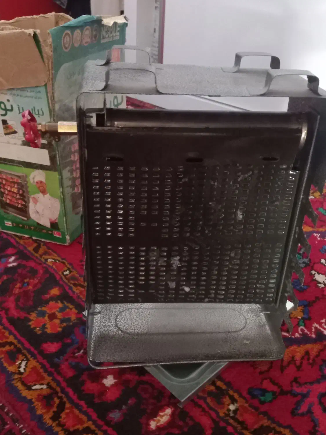 باسلام یک تندیر درحد صفر و یک کباب پز درحد صفر|اجاق گاز و لوازم برقی پخت‌وپز|اهر, |دیوار