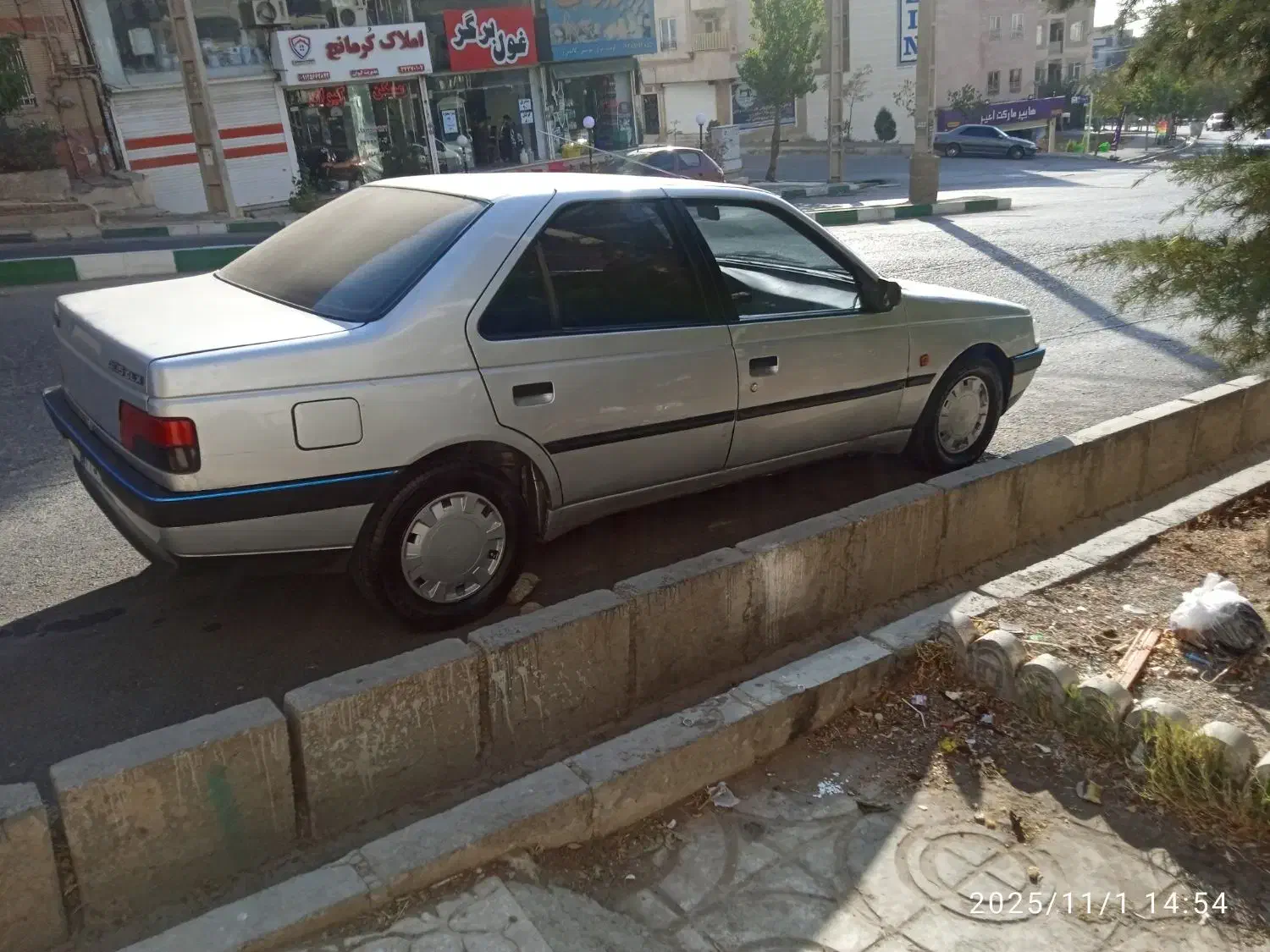 پژو ۴۰۵ مدل۱۳۸۹|خودرو سواری و وانت|فردیس, شهرک شهید حسینی|دیوار