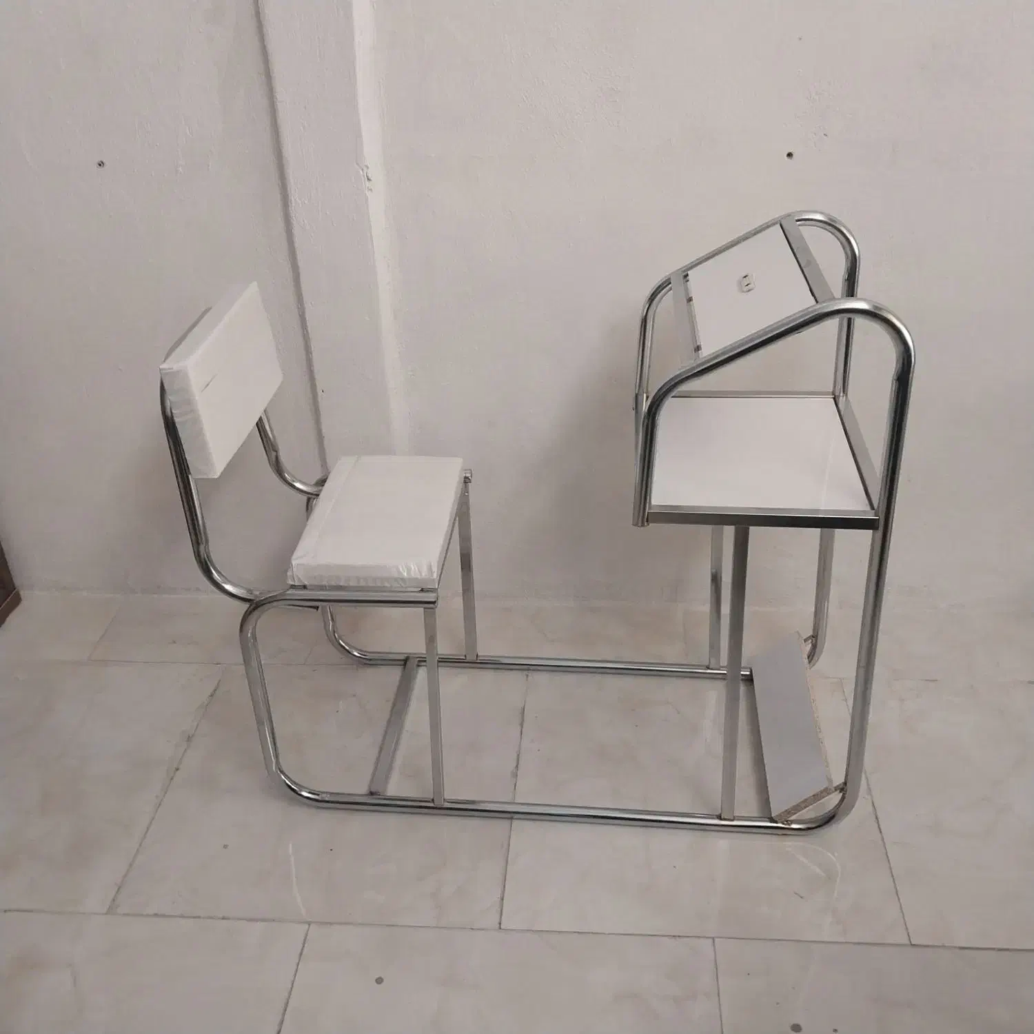 صندلی نمازی|صندلی و نیمکت|مشهد, گرجی علیا|دیوار