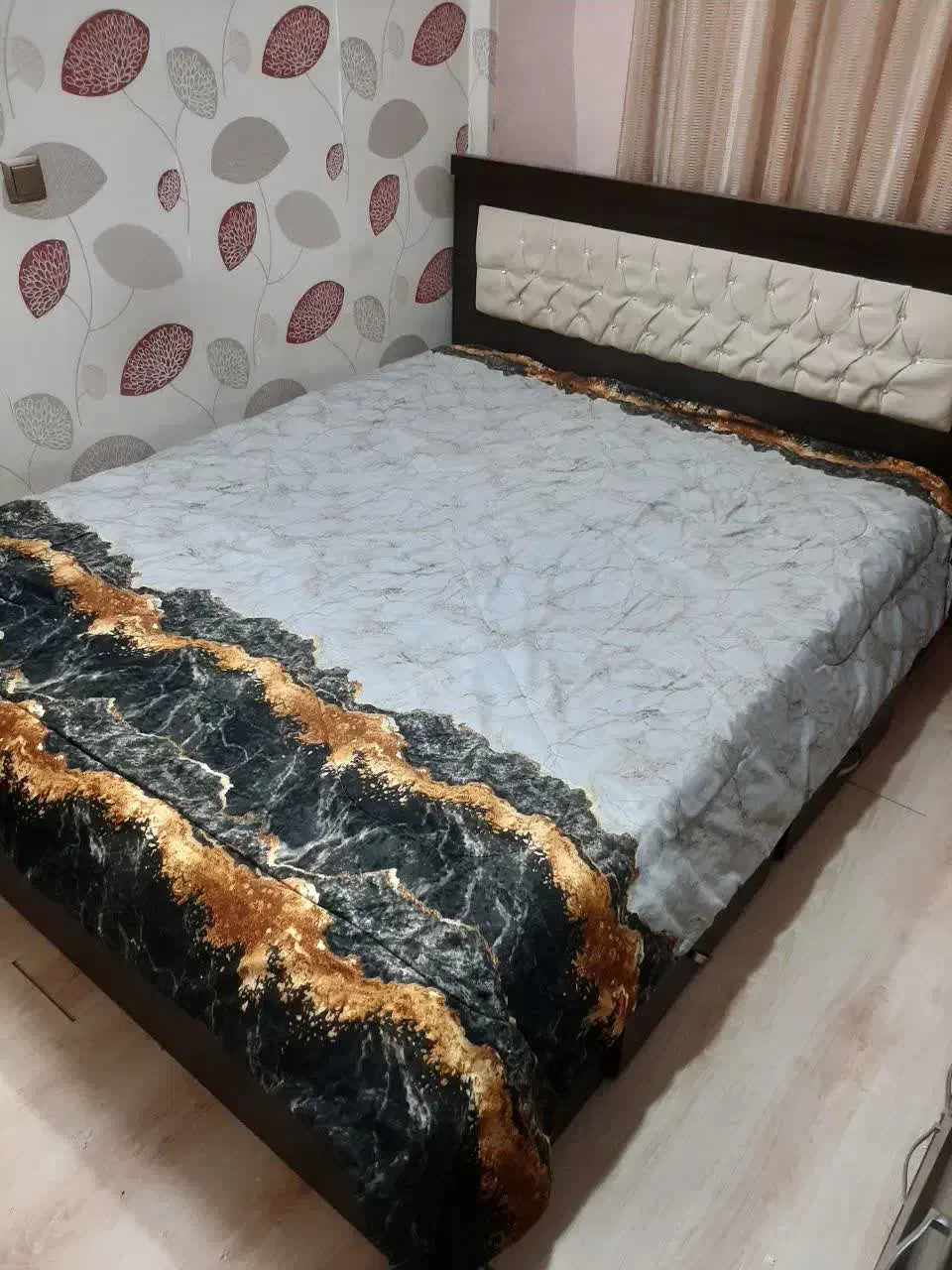 تخت دونفره|تخت و سرویس خواب|تهران, مینای شمالی (مخبر)|دیوار