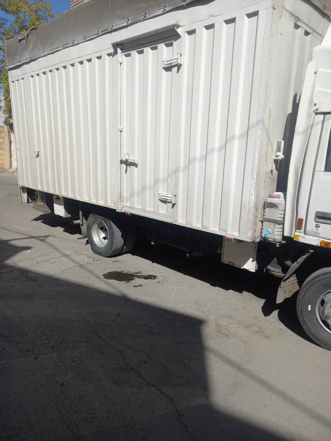 نیازمند راننده پایه ۲|استخدام حمل و نقل|شهرکرد, |دیوار