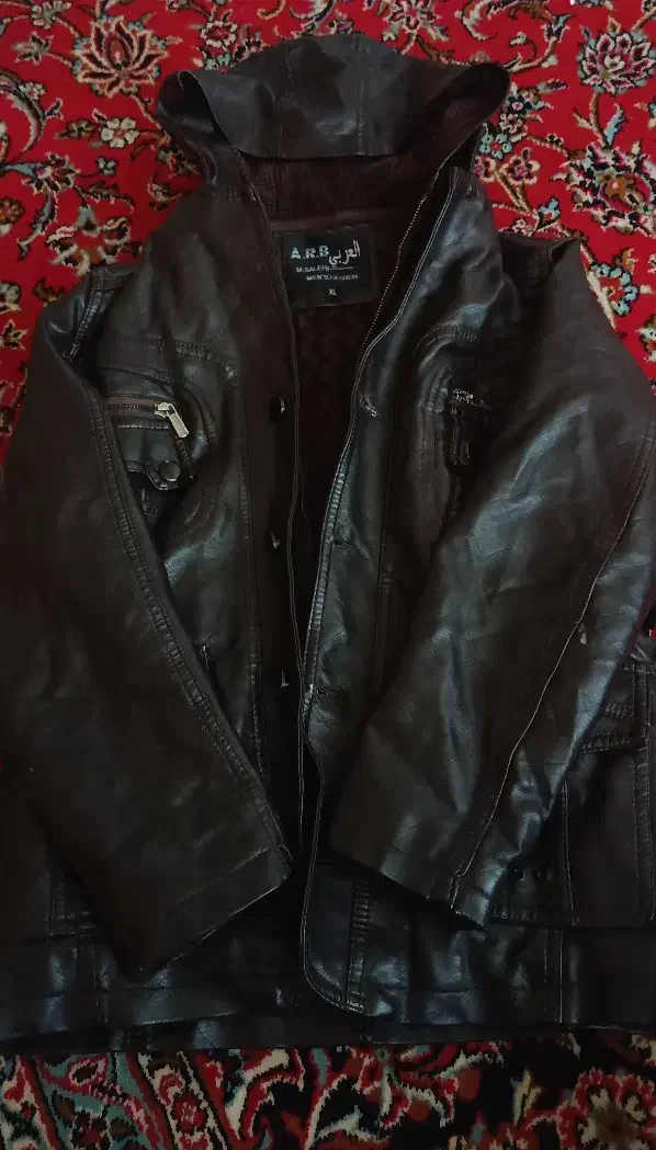 کافشن چرم خارجی نو|لباس|سمیرم, |دیوار