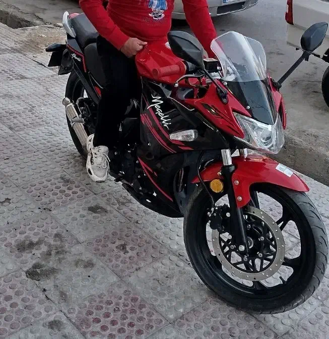 مگلی200|موتورسیکلت|مرودشت, استادیوم|دیوار