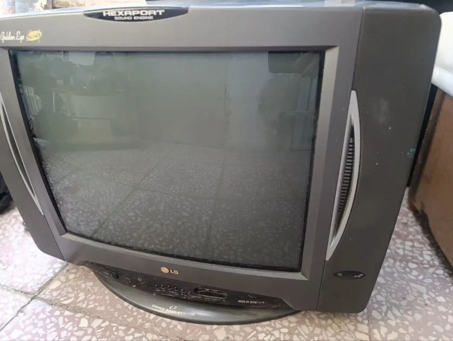 تلویزیون ال جی سالم با زیر تلویزیون و دیجیتال|تلویزیون و پروژکتور|صحنه, |دیوار