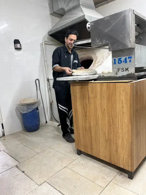 شاطر تافتتون برای کبابی|استخدام خدمات فروشگاه و رستوران|اراک, |دیوار