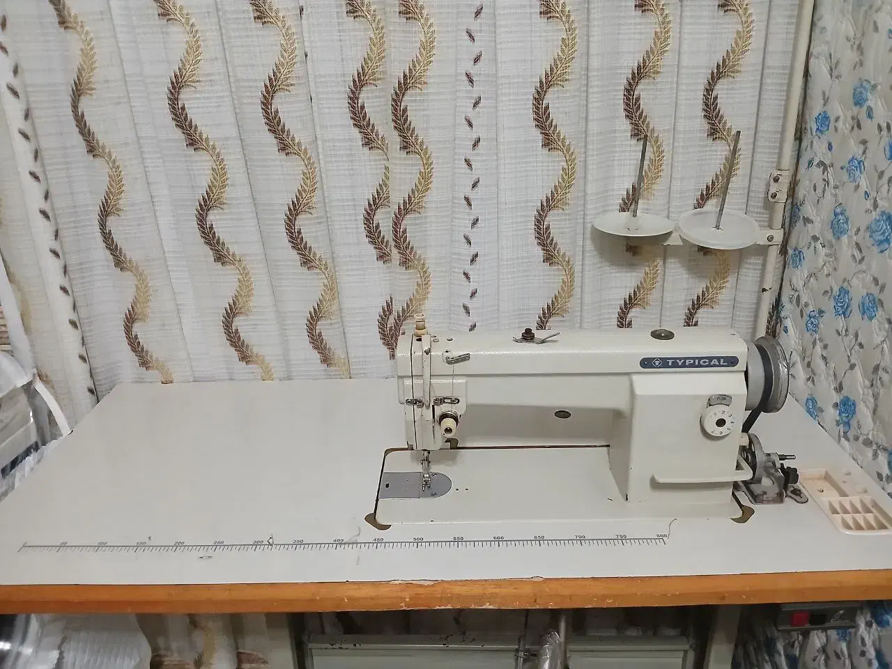 چرخ خیاطی|چرخ خیاطی و ریسندگی|رشت, پیرکلاچای|دیوار