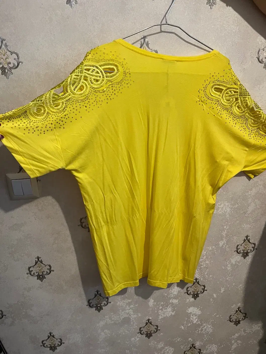 فری سایز و تک رنگ|لباس|اردبیل, |دیوار