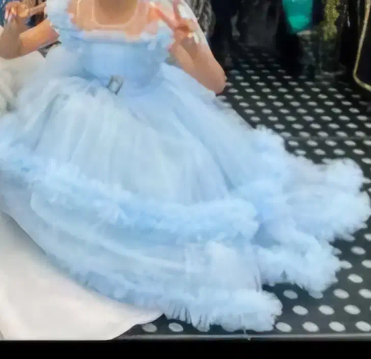 لباس عروس سیندرلایی ب رنگ آبی سیندرلایی|لباس|نسیم‌شهر, |دیوار