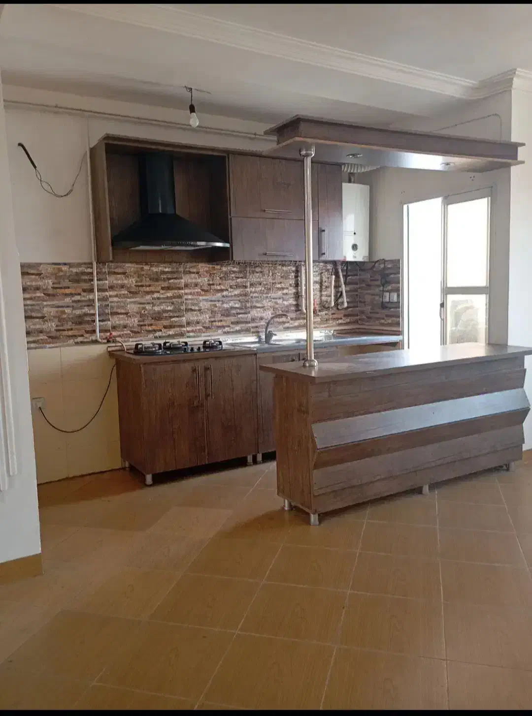 آپارتمان۷۵متری طبقه دوم پارکینگ در خیابان شهدا|اجارهٔ آپارتمان|رشت, پاستوریزه|دیوار