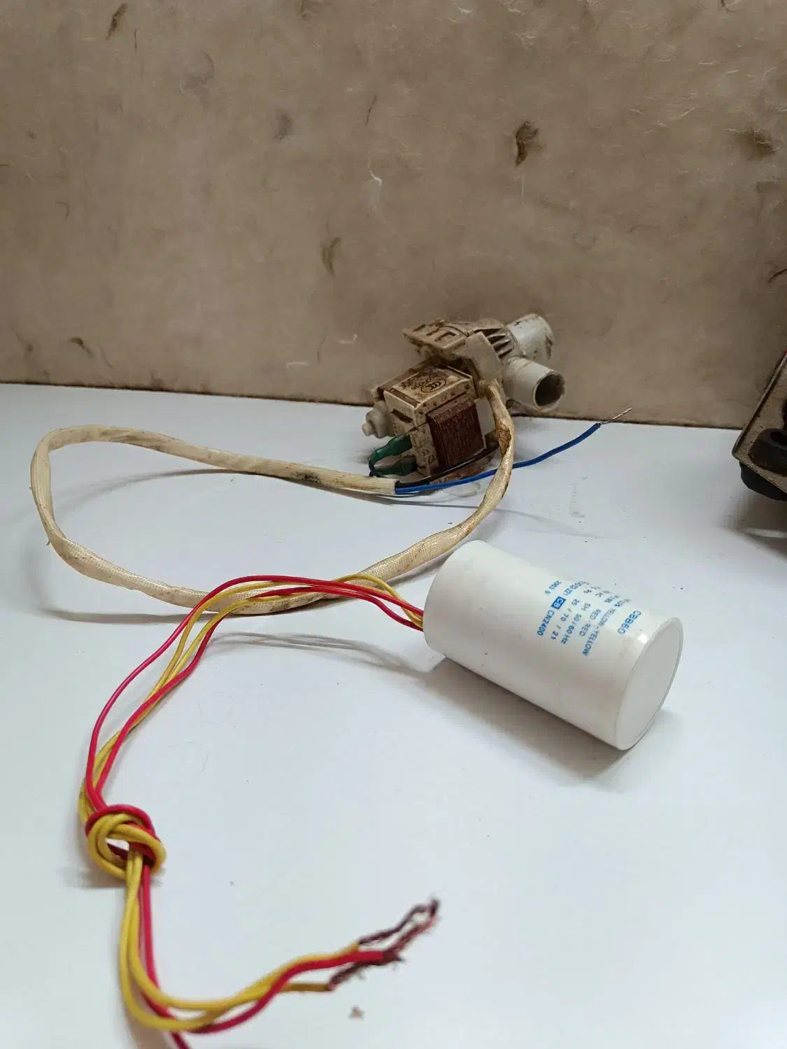 وسیله لباسشویی|ماشین لباسشویی و خشک‌کن لباس|اردکان, |دیوار