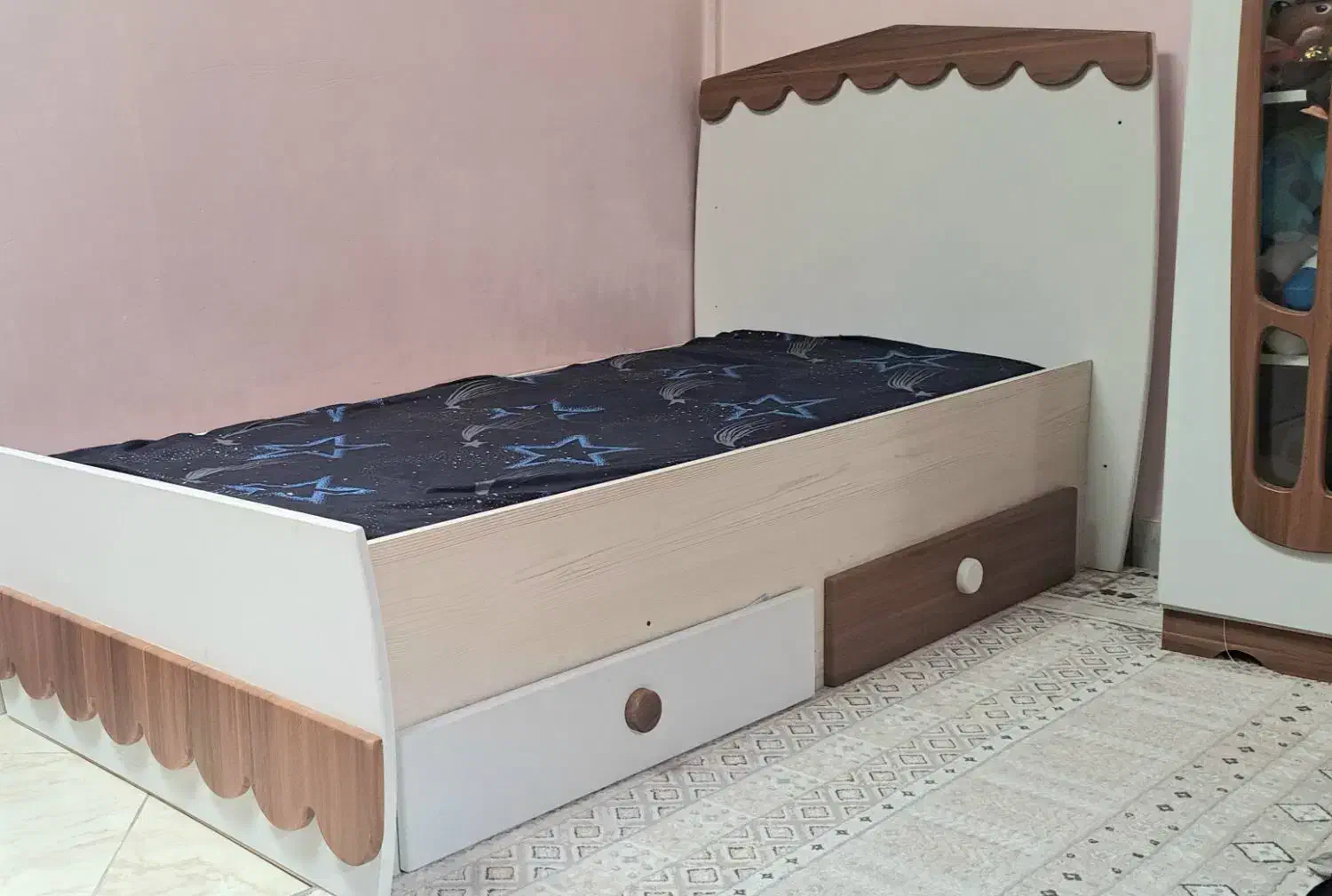 تخت خواب تک نفره|تخت و سرویس خواب|قرچک, شهرک طلائیه|دیوار