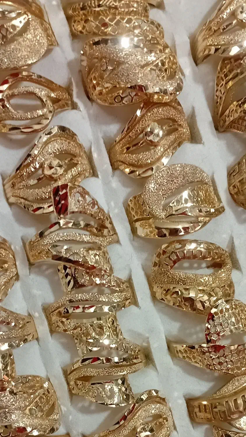 انگشتر طلاروس فقط ۶۰ت|بدلیجات|قرچک, زیبا شهر|دیوار