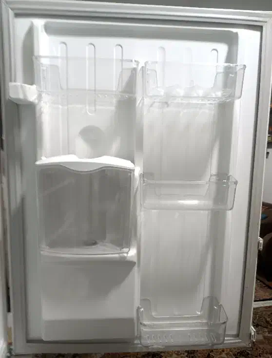 یخچال فریزر جنرال استیل سالم و تمیز بفروش میرسد|یخچال و فریزر|لنجان, |دیوار