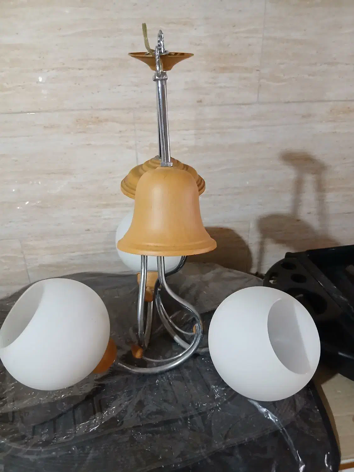 لوستر ۳ شاخه ویک لوستر رومیزی|لوستر و چراغ آویز|تبریز, |دیوار