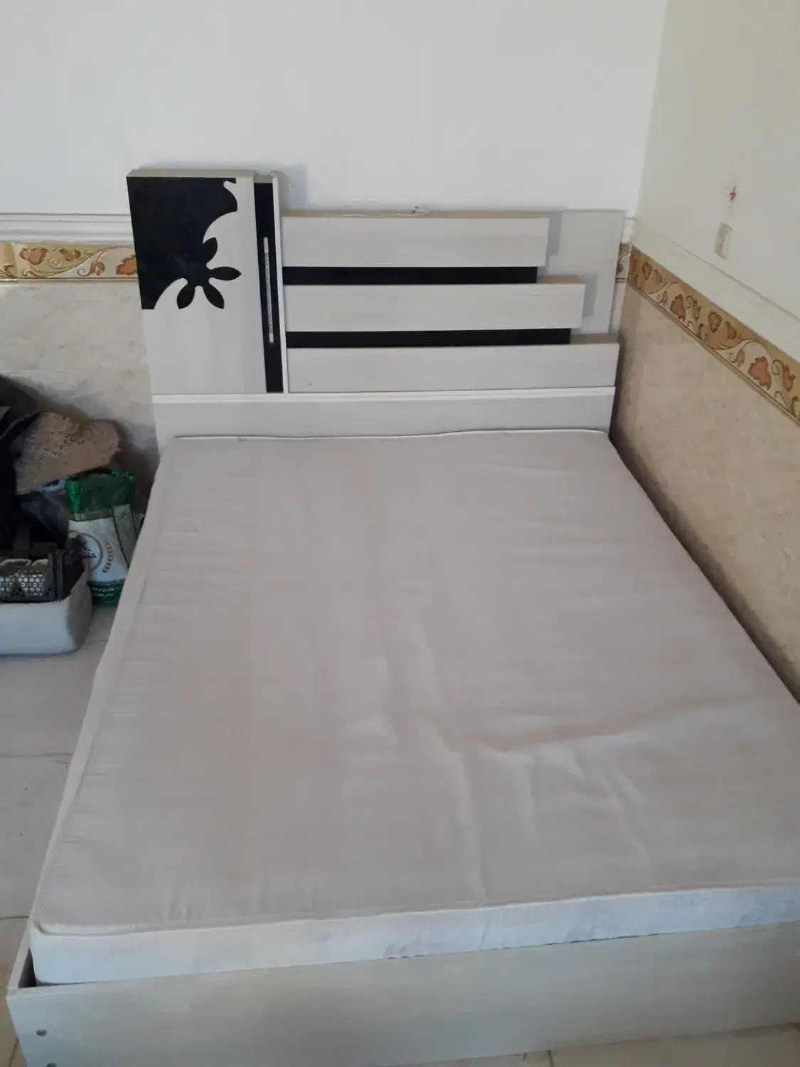 تخت خواب دو نفره با تشک|تخت و سرویس خواب|آبادان, |دیوار