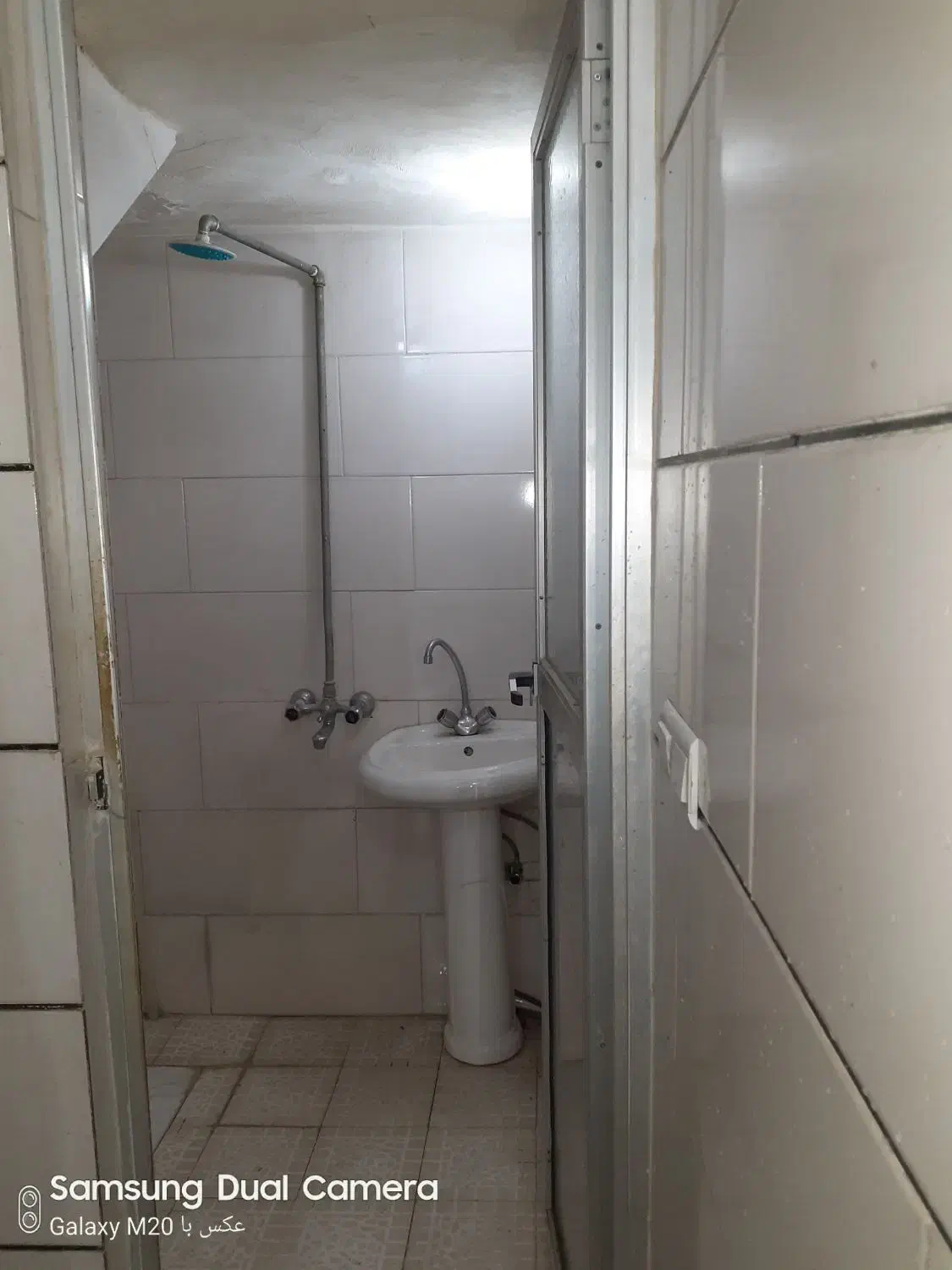 فروش مغازه ۷۵متری بازیرزمین... درچه‌دینان|فروش مغازه و غرفه|خمینی‌شهر, |دیوار