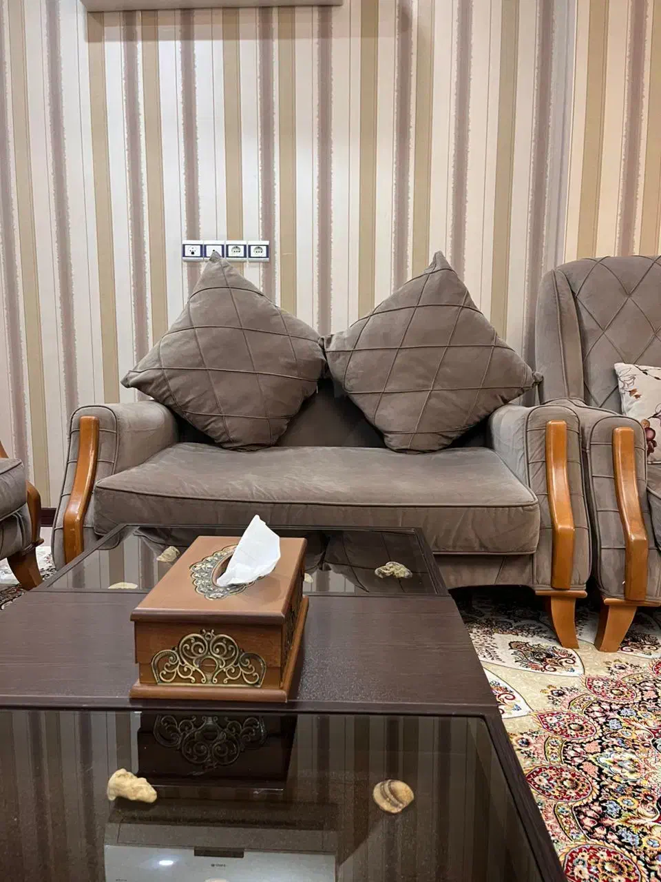 مبل|مبلمان خانگی و میز عسلی|علیآباد کتول, |دیوار