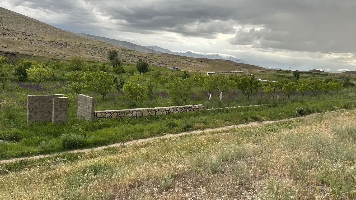 قواره باغ ۱۵۰۰ متری بر جاده ترانزیتی|فروش زمین و ملک کلنگی|ماکو, |دیوار