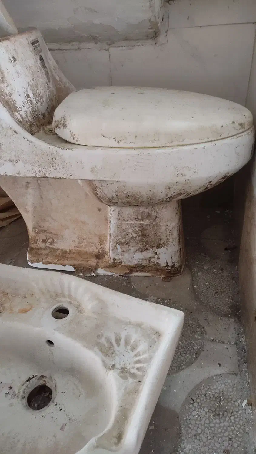 توالت فرنگی و روشویی|لوازم سرویس بهداشتی|گرگان, |دیوار