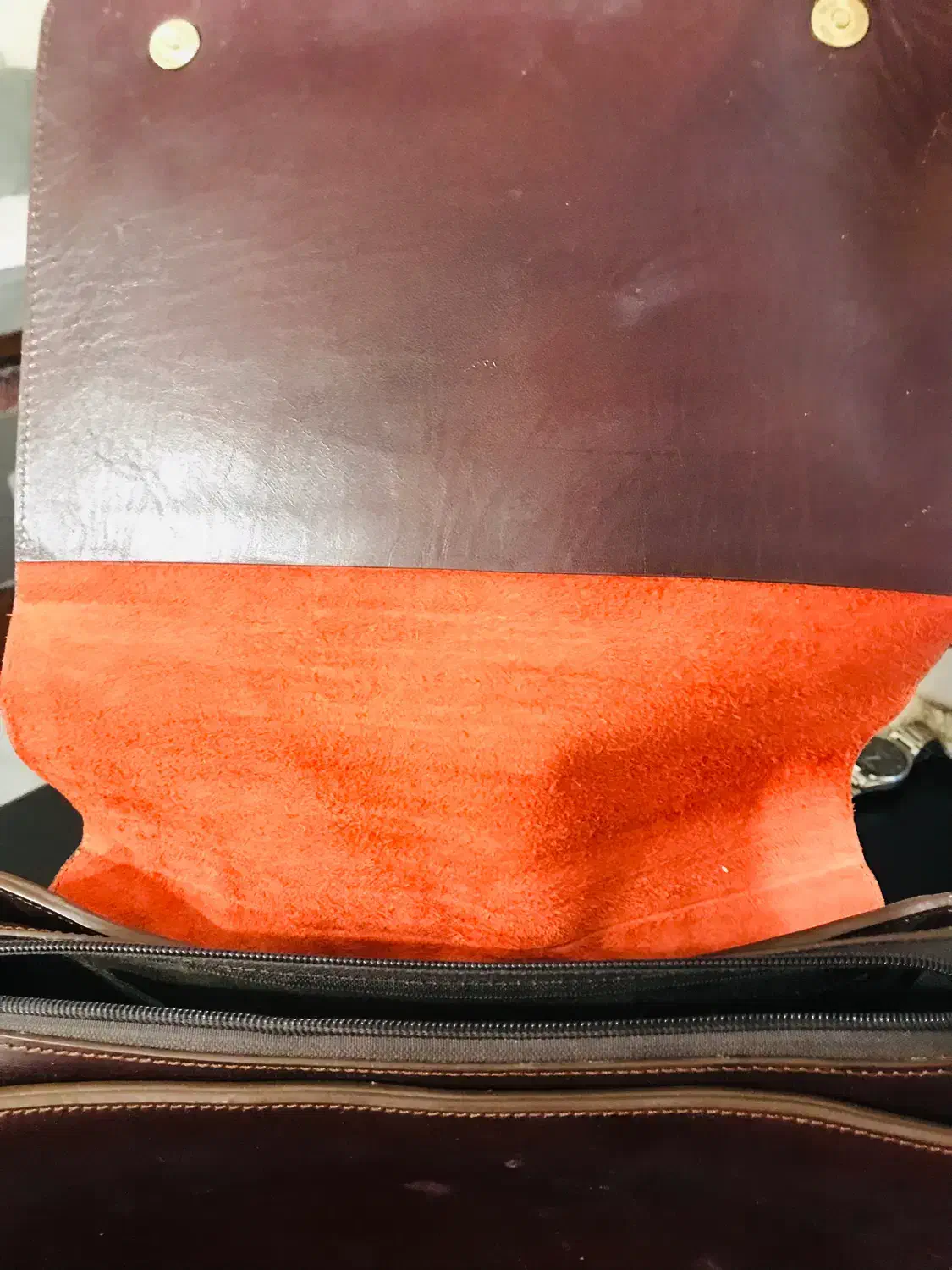 کیف و کفش|کیف، کفش، کمربند|بروجرد, |دیوار