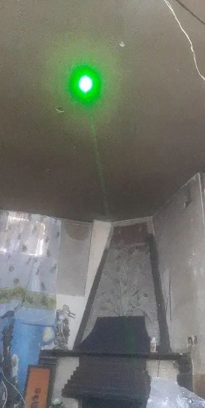 لیزر حرارتی سبز ۱۲کیلومتری|کلکسیون و سرگرمی|بروجرد, |دیوار