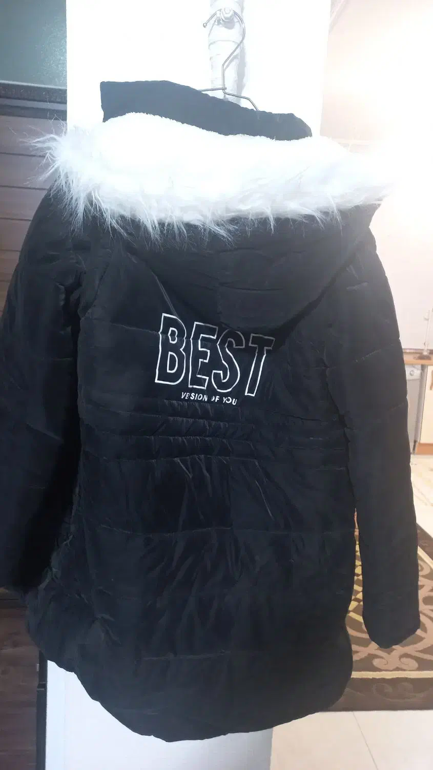 کاپشن نو|لباس|شاهینشهر, عطار|دیوار