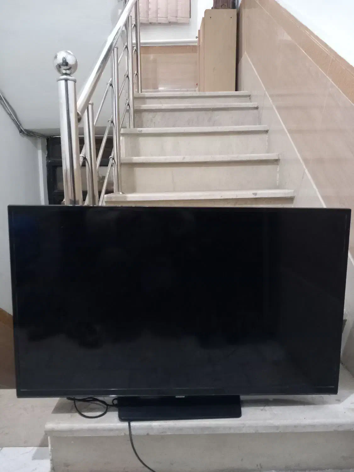 تلوزیون ال ای دی صفحه شکسته|تلویزیون و پروژکتور|قرچک, داوود آباد|دیوار