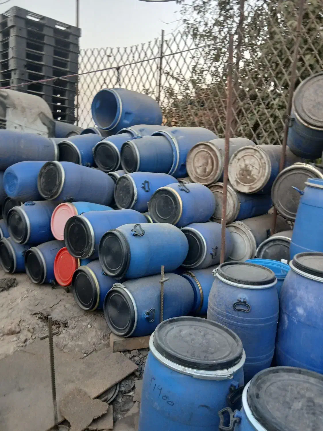 فروش بشکه خارجی با نازلترین قیمت|عمده‌فروشی|تهران, شهرک ابوذر|دیوار