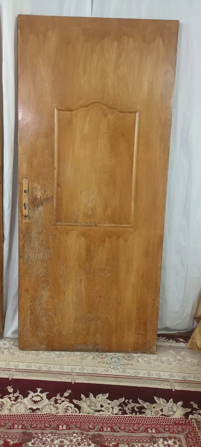 درب چوبی|مصالح و تجهیزات ساختمان|لنجان, |دیوار