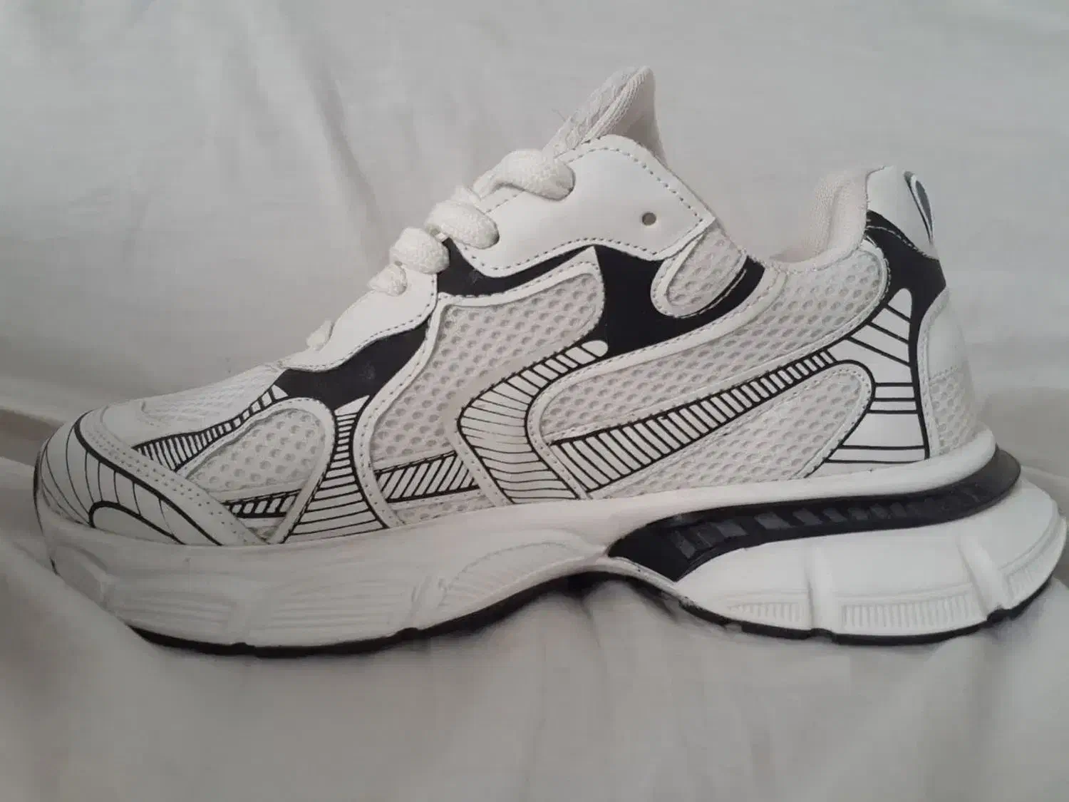 کفش ویتنام اسپرت سفید|کیف، کفش، کمربند|مشهد, عسگریه|دیوار