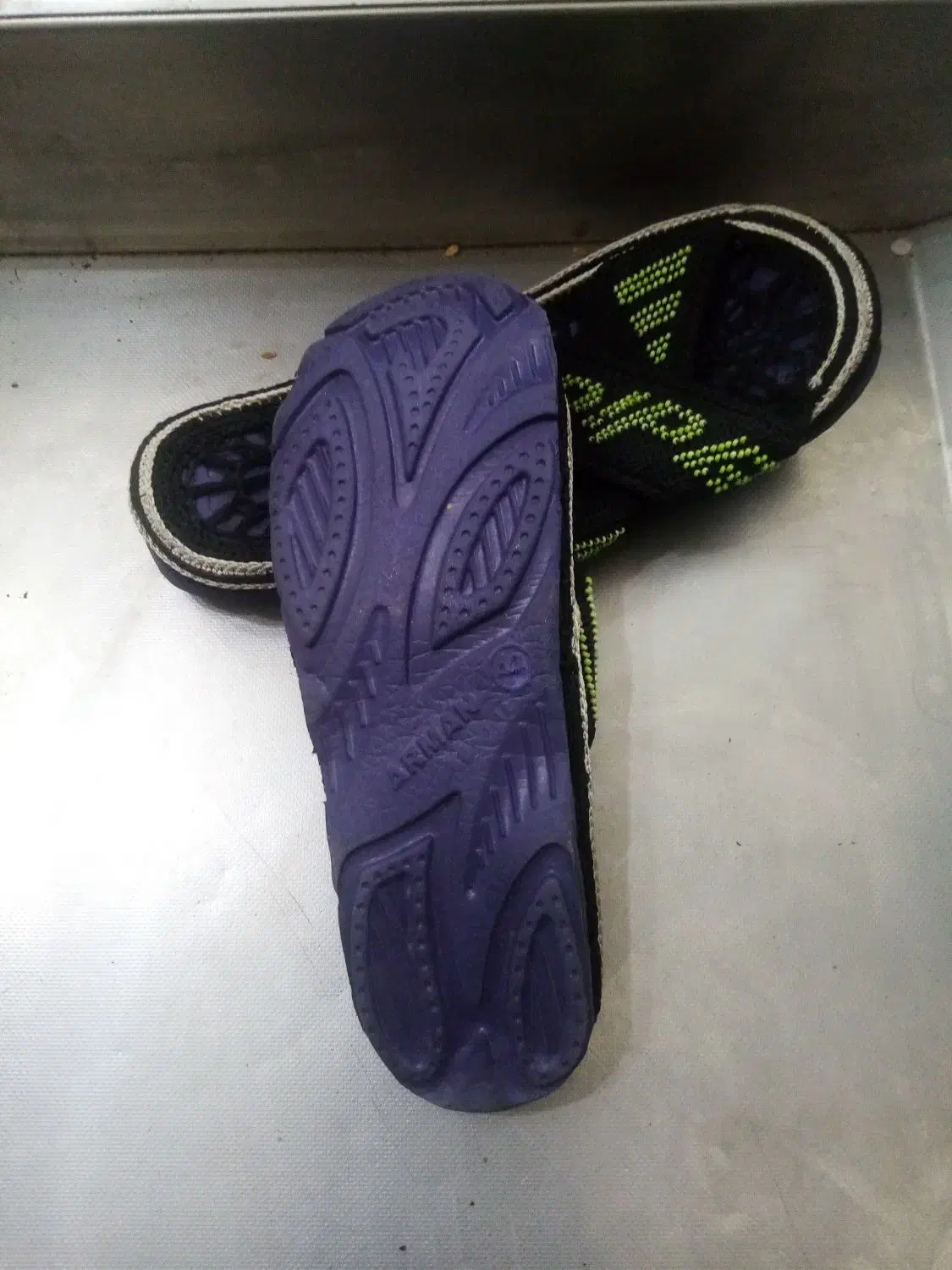 دمپایی|کیف، کفش، کمربند|ارومیه, |دیوار