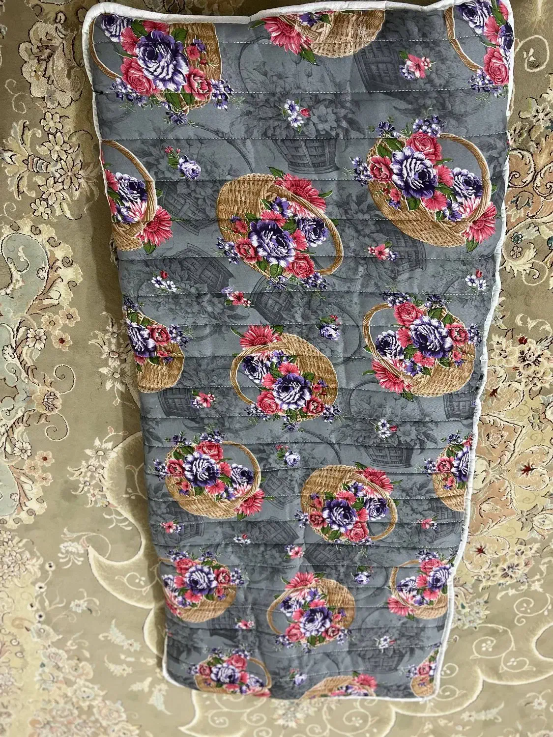 تشک میهمان|رختخواب، بالش، پتو|نیشابور, رنج آباد|دیوار