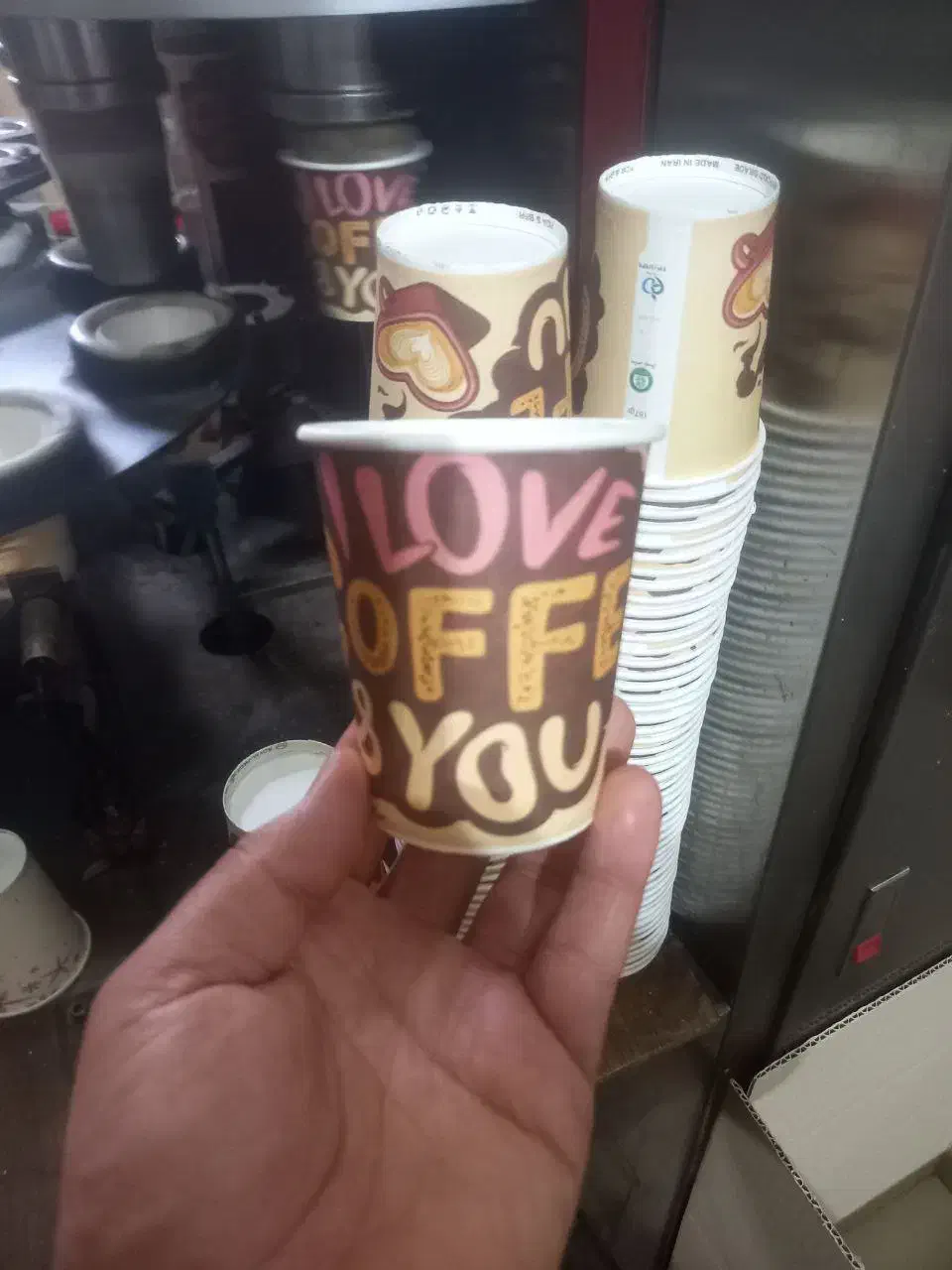 لیوان یکبارمصرف کاغذی|ظروف نگهدارنده، پلاستیکی، یک‌بارمصرف|زنجان, |دیوار