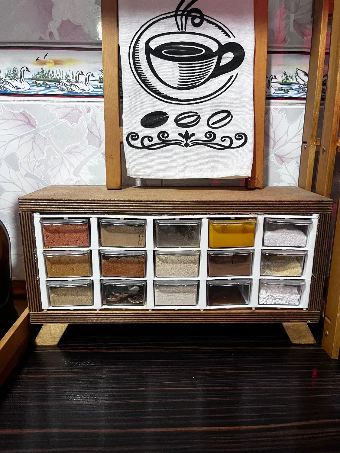 جاادویه|ظروف نگهدارنده، پلاستیکی، یک‌بارمصرف|قم, شهید صیاد شیرازی|دیوار