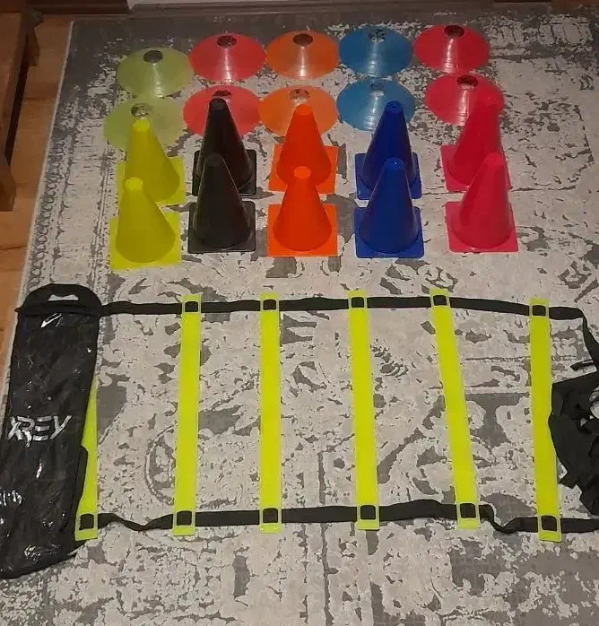 مانع مخروطی/ مانع بشقابی/مانع نردبان/ساق بند|تجهیزات ورزشی|اندیشه, اندیشه فاز ۴|دیوار